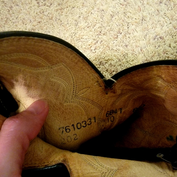 Dan Post Giddy Up Cow Girl Boots. - Picture 8 of 8